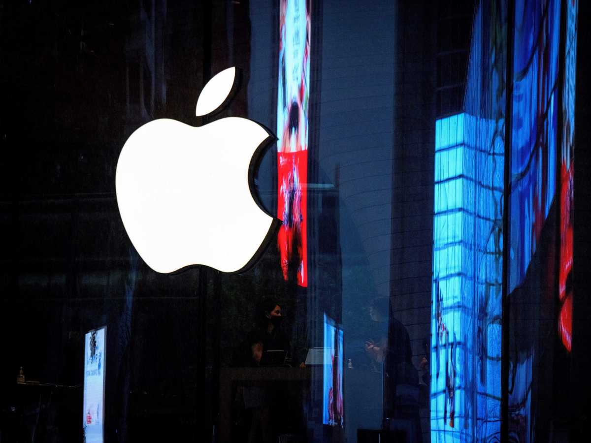 DawentsIT: Apple Postpones Return To Office Until 2022-