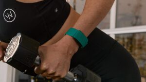 DawentsIT: Whoop Has A New Problem: Garmin Just Dropped A Screenless Fitness Band