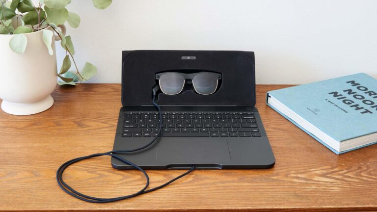 DawentsIT: The Spacetop G1: The World's First Screenless Laptop